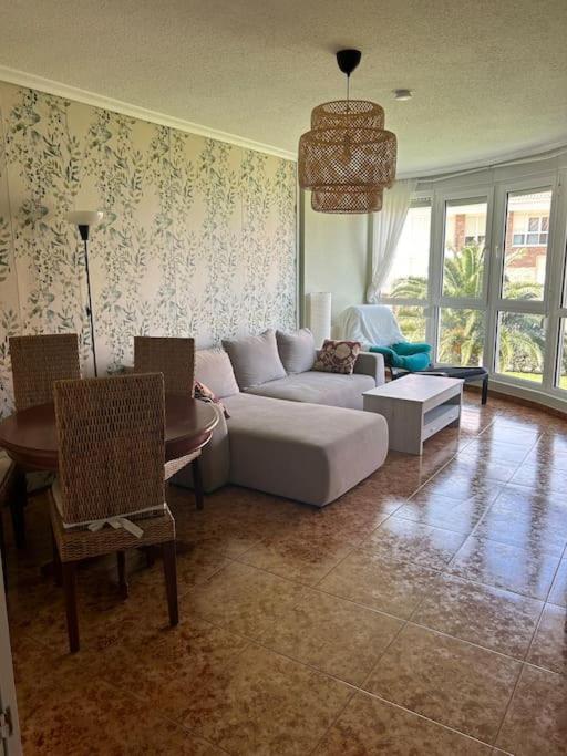 Playa De Berria -Apartamento Con Piscina Y Vistas Al Mar Santoña Kültér fotó